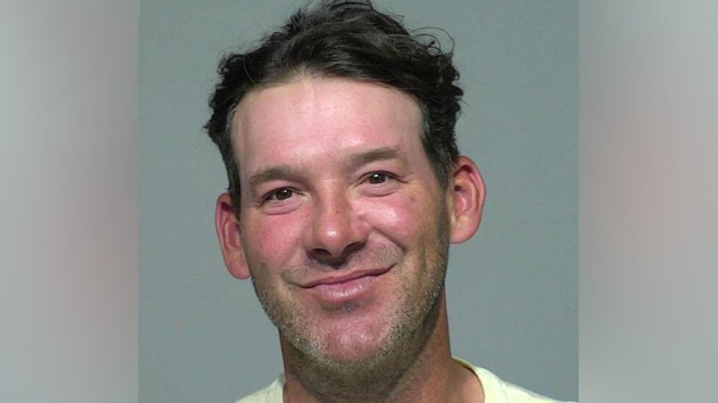 Tony Romo on leave from CBS Sports after arrest in Wisconsin on charge of driving while intoxicated — CBS Miami, Coral Springs Arts news