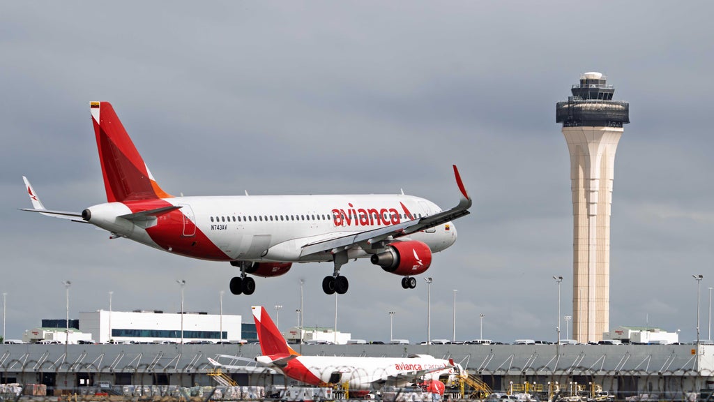 Eight injured during severe turbulence that forced New York City-bound flight to divert to MIA, officials say — CBS Miami, Coral Springs Health news
