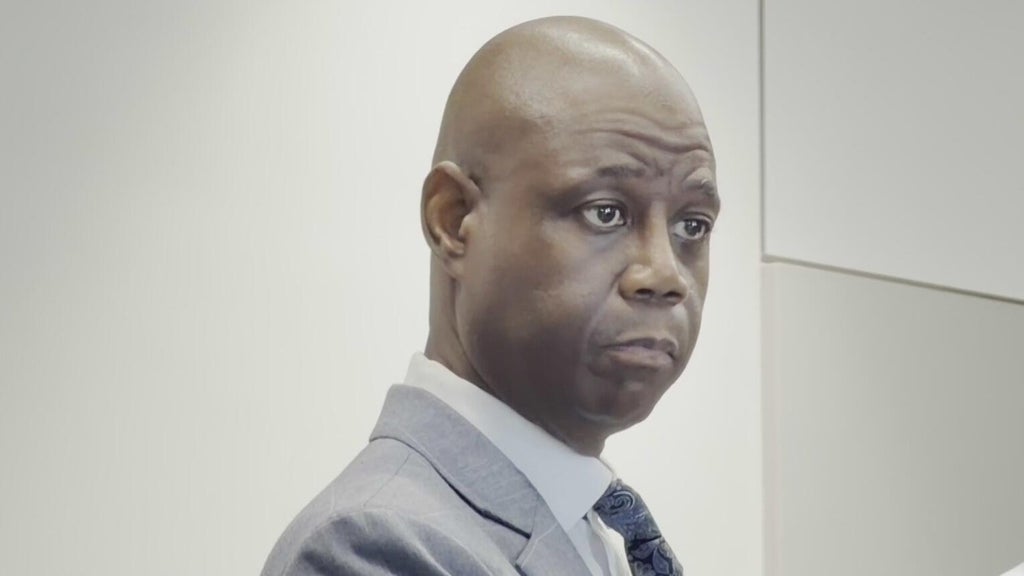 North Miami mayor disqualified from race, leaving opponent as only person on ballot — CBS Miami, Coral Springs Government news