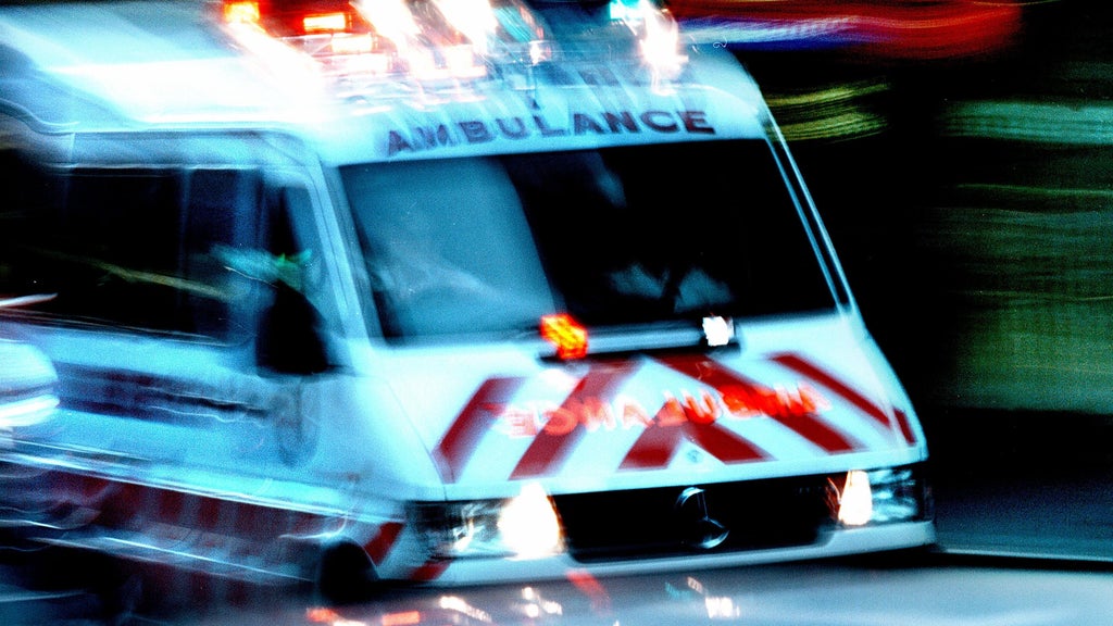 Woman arrested after allegedly setting man on fire in Miami-Dade, authorities say — CBS Miami, Coral Springs Health news