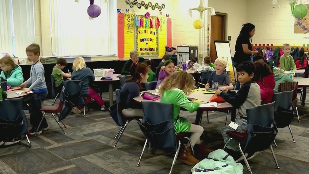 Teacher pay, school security issues on Dade and Broward ballots — CBS Miami, Coral Springs Real Estate news