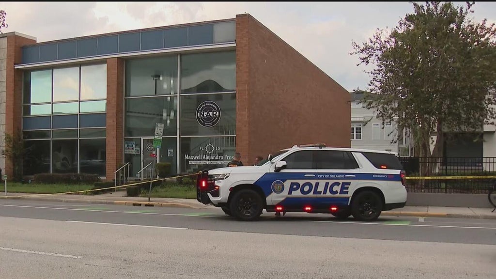 Suspicious packages sent to two Florida congressional offices — CBS Miami, Coral Springs Community news