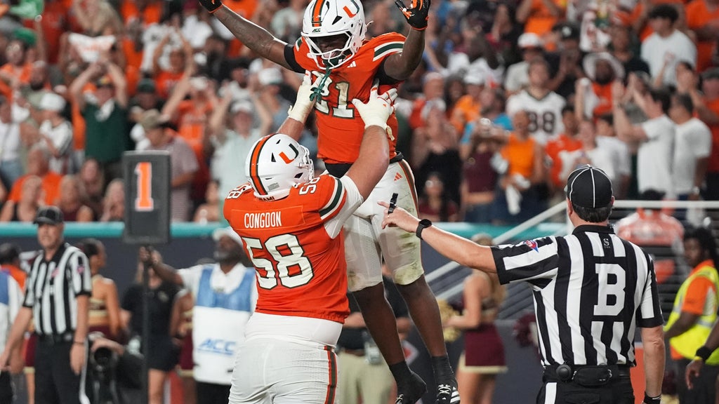 Miami is No. 1 in AP Top 25 for 1st time since '02, No. 2 BYU's ranking best since '84 title season — CBS Miami, Coral Springs Technology news