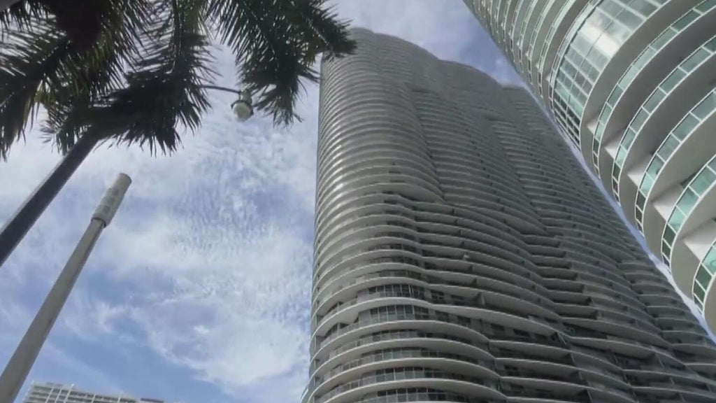 Fire breaks out on balcony of Edgewater high-rise displacing man, dogs — CBS Miami, Coral Springs Community news