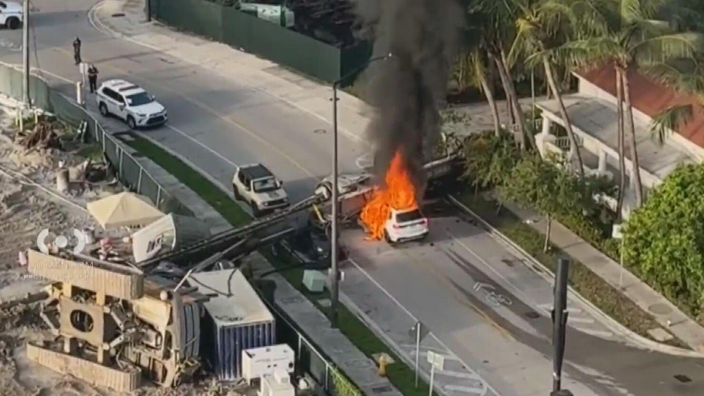 Brickell crane collapse injures 4, Miami police say — CBS Miami, Coral Springs Community news