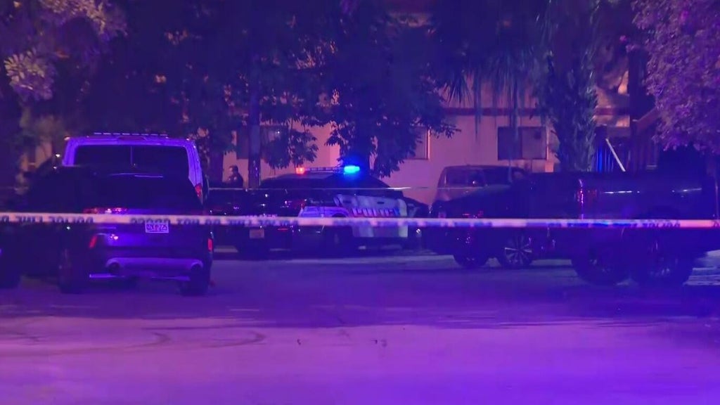 Deadly double shooting under investigation in Lauderhill, police say — CBS Miami, Coral Springs Community news