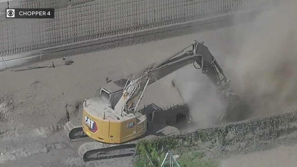 Gas leak mitigated, Florida's Turnpike reopened after excavator hits gas main causing major leak, officials say — CBS Miami, Coral Springs Community news