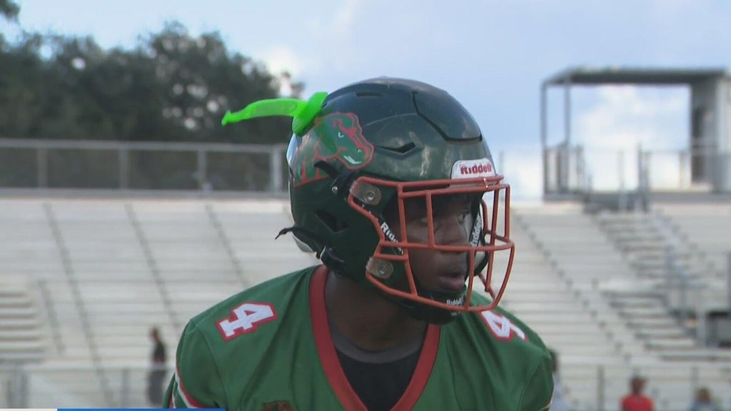 McArthur High School safety Jaylyn Jones is a 2026 Nat Moore Trophy nominee — Coral Springs Schools news