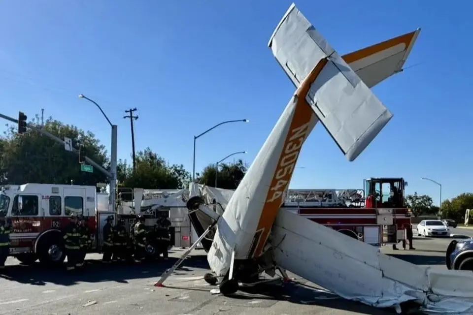Three Injured After Small Plane Crashes on San Jose Expressway — SFist — Golden Gate