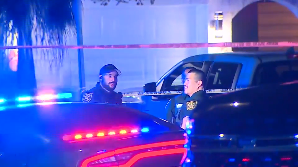 Woman dead, 1 detained after stabbing in Tamarac — WSVN 7 Broward