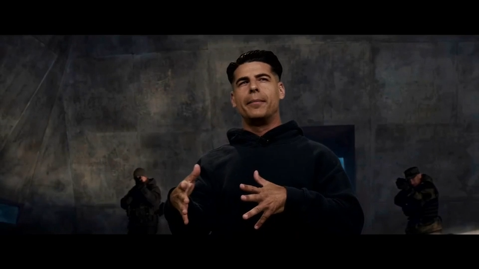 Deco’s Alex Miranda tosses his name into the hat for screen test as next James Bond — WSVN Entertainment, Coral Springs Technology news
