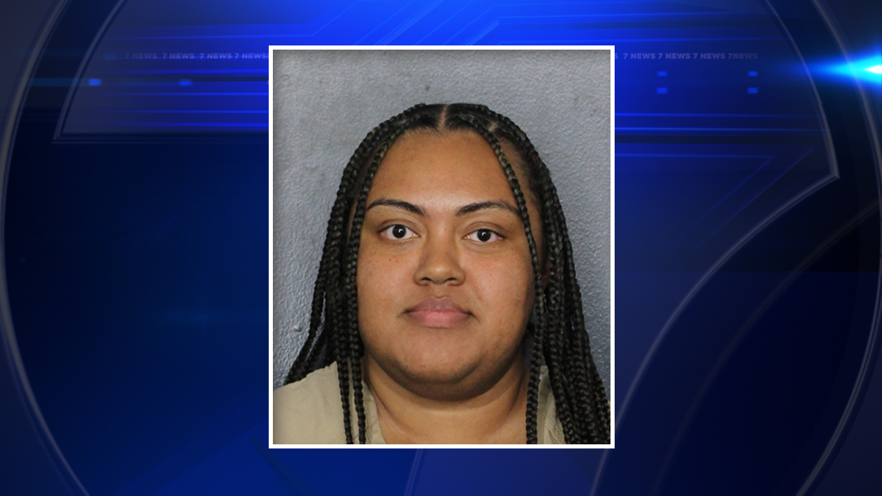 Woman arrested after dog found dead tied to fence for days without food and water — WSVN 7 Broward